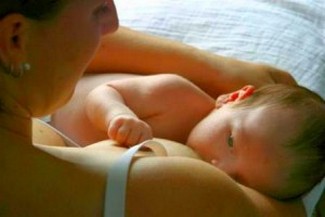 Годування груддю: природні механізми